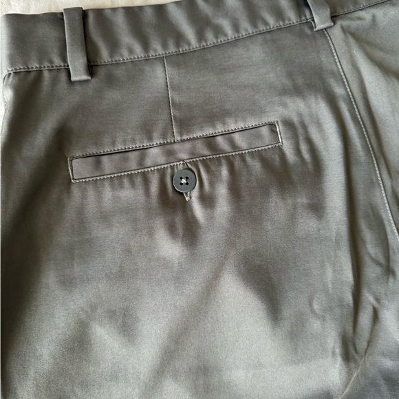 NIKE DRI FIT GOLF SHORTS SIZE 32 wonderful  Solid Nike shorts to golf in - Picture 7 of 12